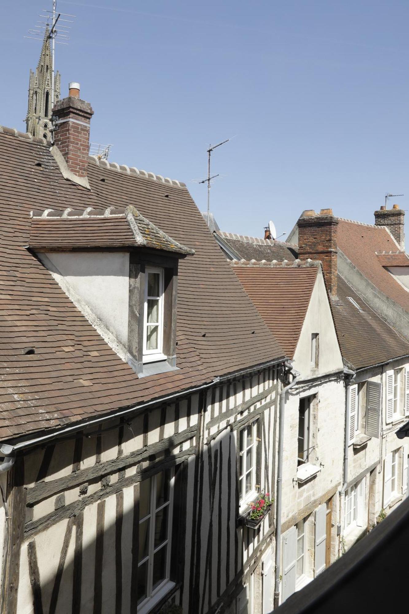 Appartements 4 Vents By La Boite En Plus Senlis  Extérieur photo